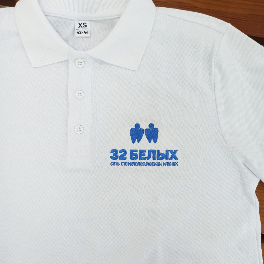 вышивка логотипа на поло