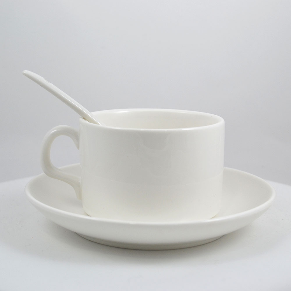 Чашка кофейная с блюдцем и ложкой