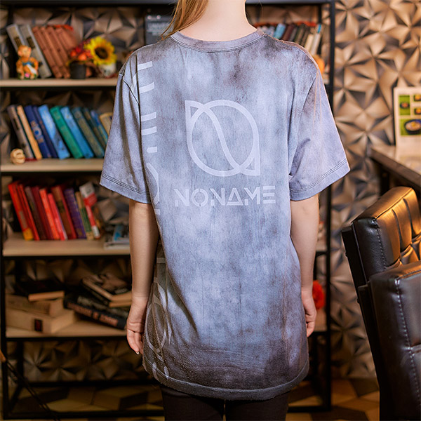 футболка с логотипом