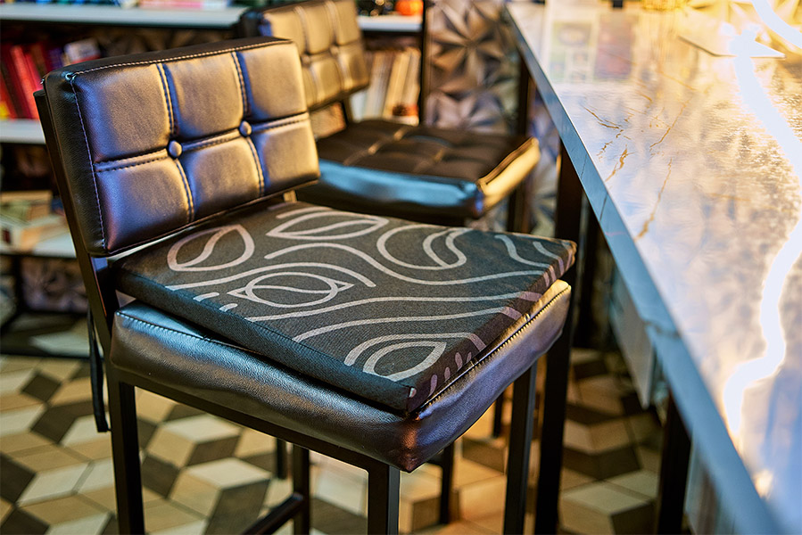 мягкая подушка на стул